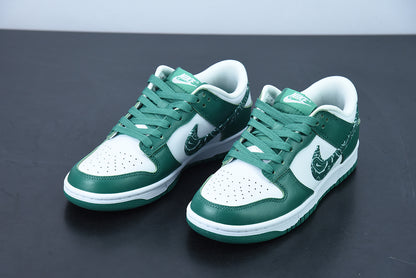 Nike Dunk “Green Paisley”