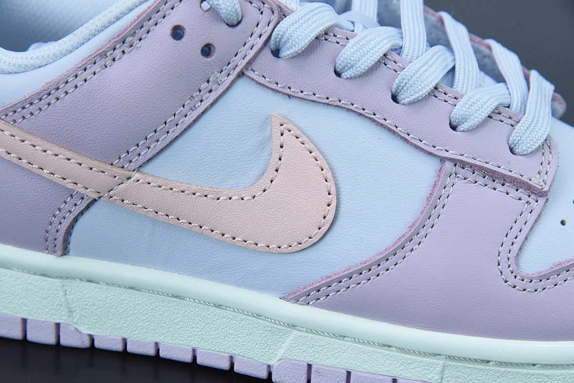 Nike Dunk “Easter”