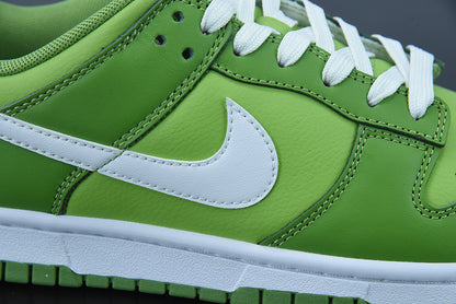 Nike Dunk “Chlorophyll”